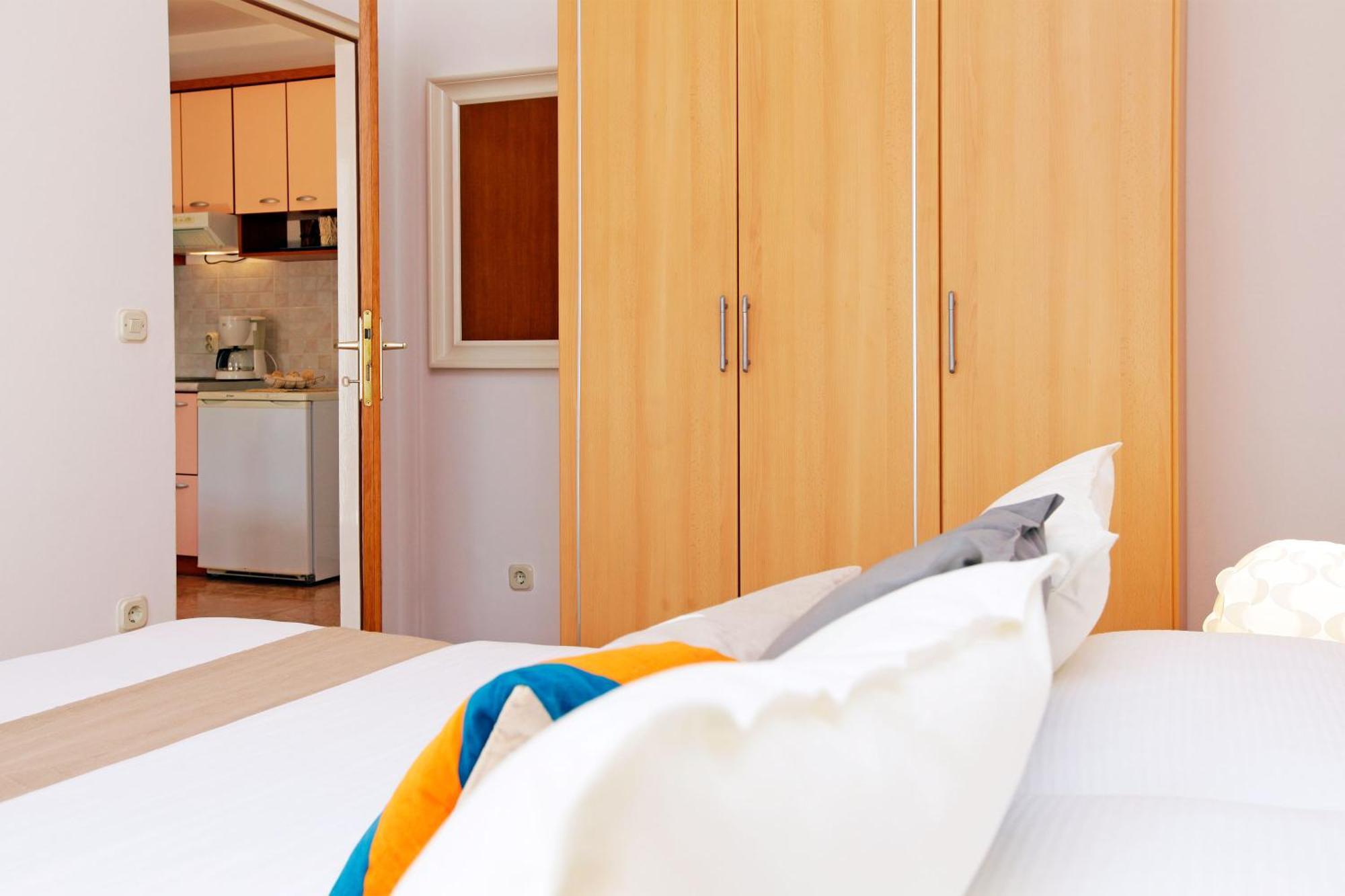 Apartments Villa Adria Бол Номер фото