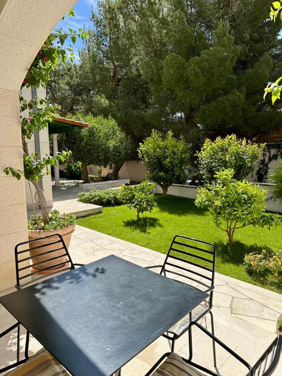 Apartments Villa Adria Бол Экстерьер фото