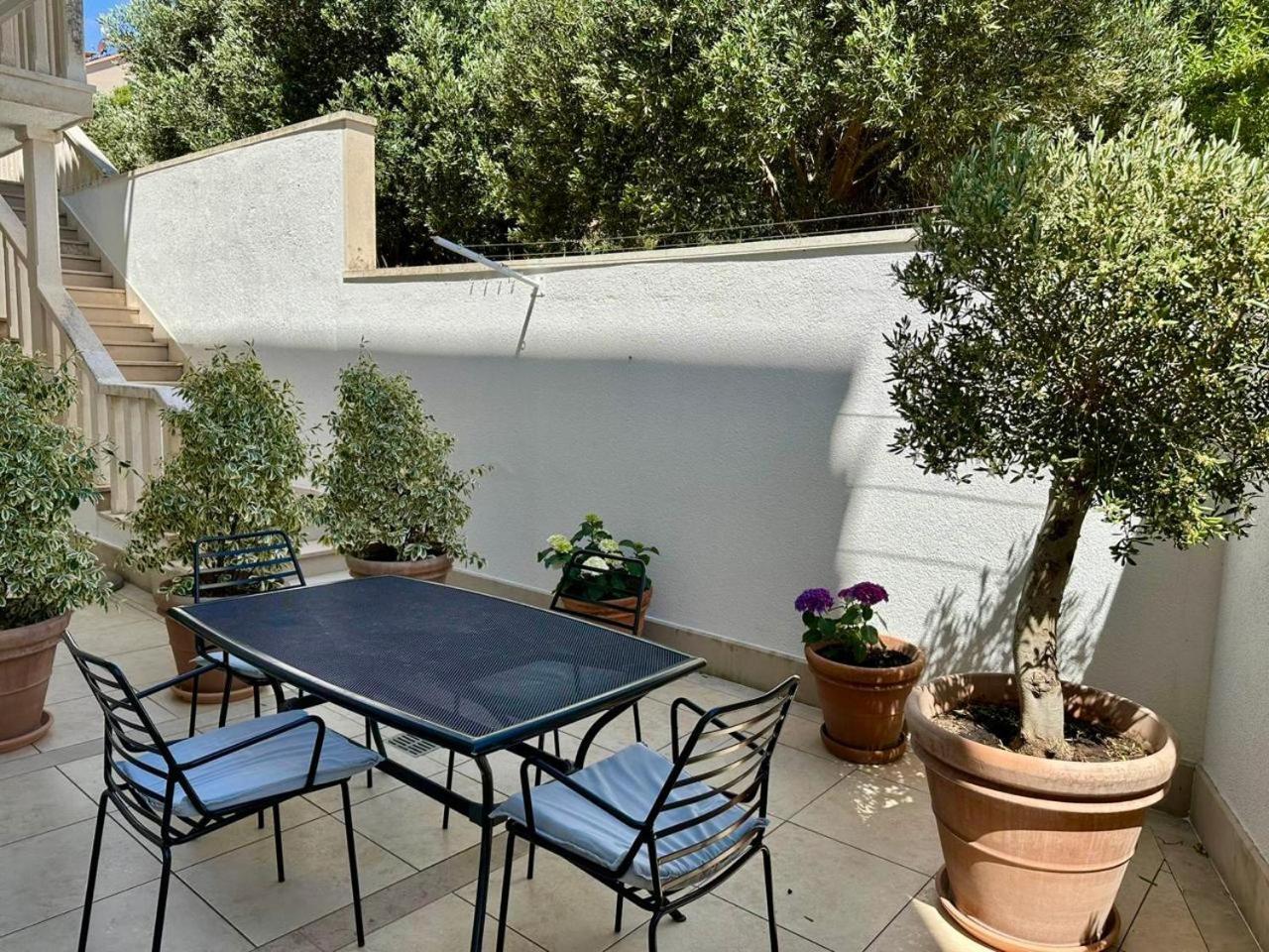 Apartments Villa Adria Бол Экстерьер фото