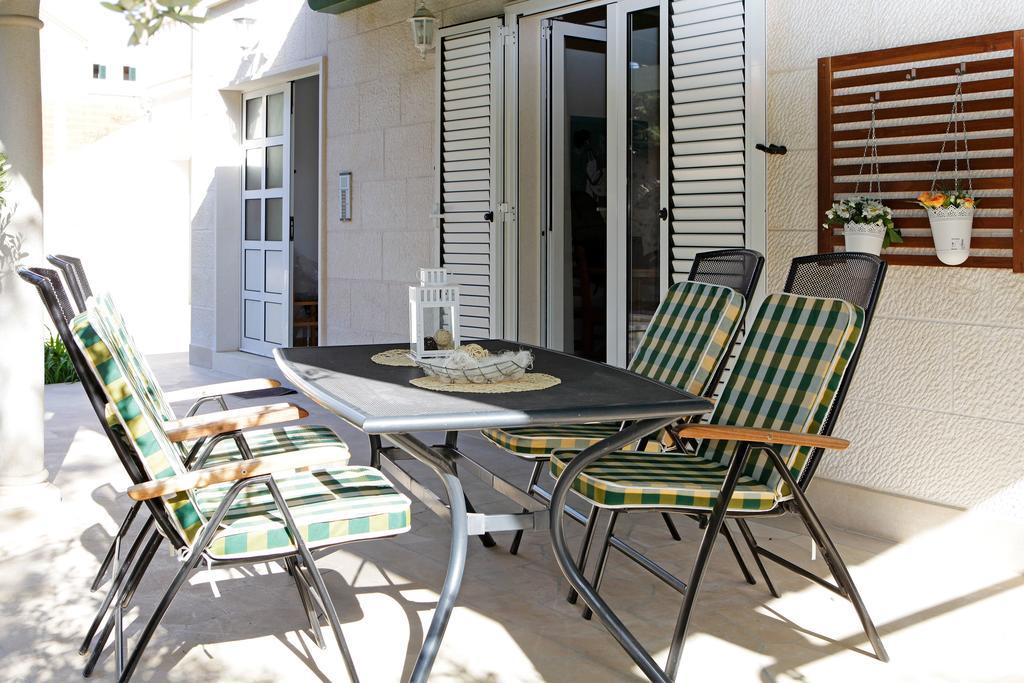 Apartments Villa Adria Бол Экстерьер фото