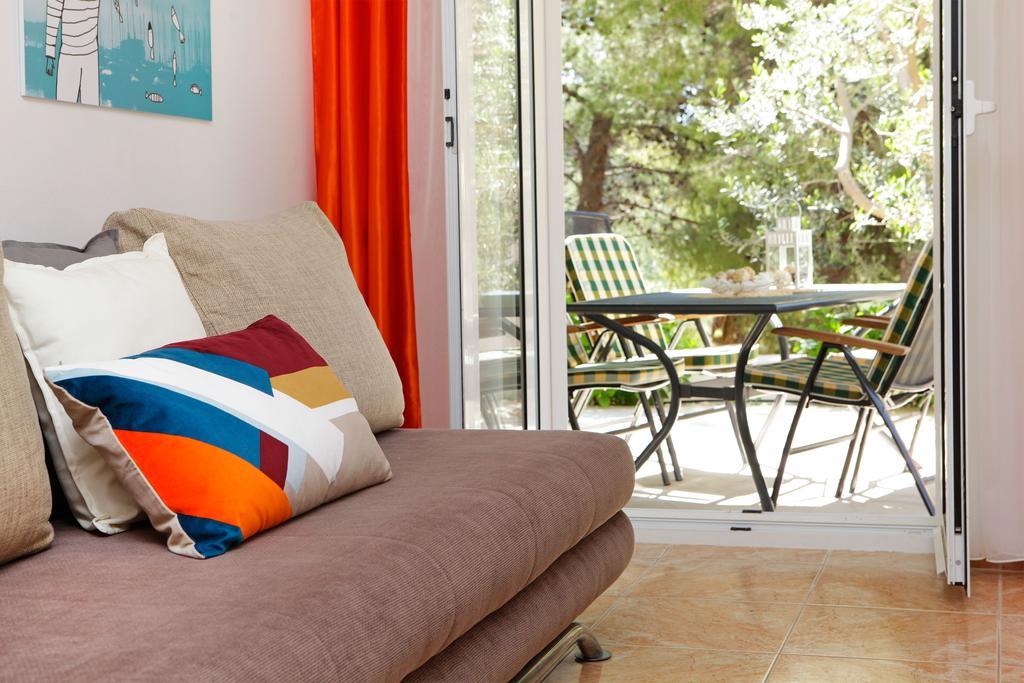 Apartments Villa Adria Бол Экстерьер фото