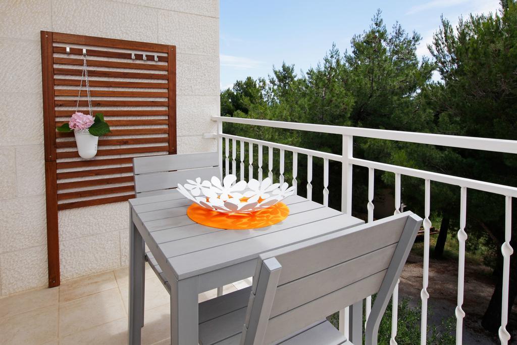 Apartments Villa Adria Бол Номер фото